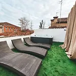 Le Luxury Lagoon *