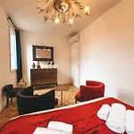 Le Luxury Lagoon *