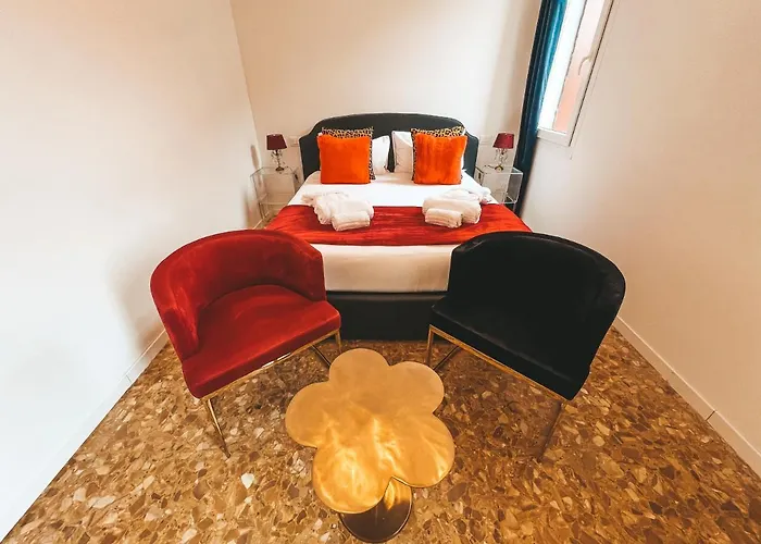 Le Luxury Lagoon Апартаменты *