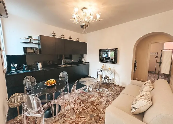 Апартаменты Le Luxury Lagoon *