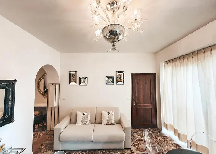 Апартаменты Le Luxury Lagoon *