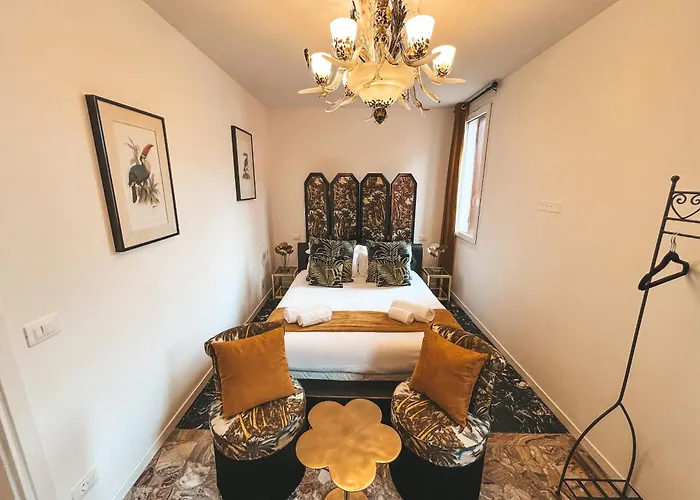 Le Luxury Lagoon *